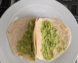 Foto del paso 5 de la receta: Taquitos  con huevos revueltos y palta