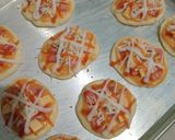 Foto langkah ke 3 dari resep Pizza Mini Eggless.