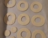 Foto del paso 2 de la receta Donuts de hojaldre con almíbar de miel