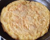 A picture of step 5 of Spanish Potato Omelette (Tortilla de Papas).