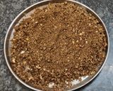 अजवाइन और गुड़ की चक्की (Ajwain aur gur ki chakki recipe in Hindi) रेसिपी चरण 3 फोटो