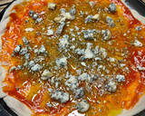 Foto del paso 3 de la receta: Pizza casera de Cabrales con pesto y nueces