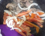 Foto del paso 2 de la receta: Fajitas de res en tres pasos😋