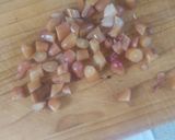 Foto del paso 2 de la receta: Salsa de carne y piñones