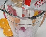 Foto langkah ke 1 dari resep Orange Pitaya Yogurt Slushie.