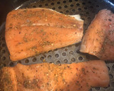 Foto del paso 3 de la receta: Salmón en air fryer