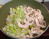 Foto del paso 3 de la receta: Garbanzos a la carbonara