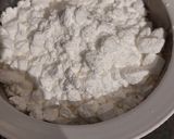 A picture of step 3 of Swiss Meringue.