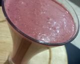 A picture of step 3 of StarBerry smoothie.