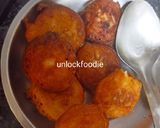 A picture of step 4 of Banana Balls.