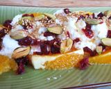 Foto del paso 5 de la receta: Requesón con naranja, pistachos y cranberries