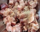 รูปขั้นตอนการทำที่ 1 ของ หมูสามชั้นทอดกรอบ
