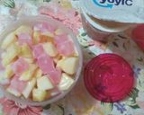 Foto langkah ke 2 dari resep Salad Buah Yogurt.