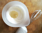 Foto del paso 5 de la receta: Postre de crema de naranja y queso batido 🍊🧀