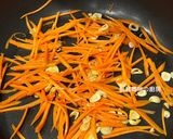 A picture of step 5 of Garlic Green Beans.