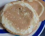 Foto del paso 3 de la receta: Pancakes rellenos de dulce de leche 🥞