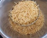 शेवयांचा उपमा (Sevai Upma Recipe In Marathi) रेसिपी स्टेप 1 फोटो