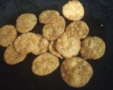 A picture of step 2 of Methi matri.