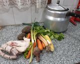 Foto del paso 1 de la receta: Pucherito de rabo en olla de presión
