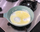 Foto del paso 1 de la receta: 🥚 Omelette de Claras, Espinacas y Levadura Nutricional 🥚