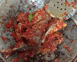 Foto langkah ke 4 dari resep Ikan Kembung Balado.