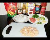 A picture of step 1 of Chicken chilli sauce.