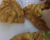 A picture of step 2 of Samosa chat.