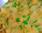 A picture of step 2 of Aloo ke parathe with green chutney.