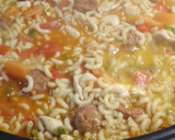 Foto del paso 6 de la receta: Cazuela de fideos con pollo y chorizo
