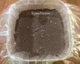 عکس مرحله 3 از دستور حلوا ارده شکلاتی