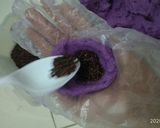 Foto langkah ke 5 dari resep Bola Ubi Ungu Coklat Lumer.