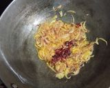 A picture of step 3 of Spicy pumpkin curry.