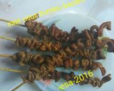 Foto langkah ke 9 dari resep Sate usus bumbu bacem.