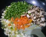 Foto langkah ke 4 dari resep Tumis Ayam Sayur (Isian Bakpao & Roti).