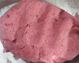 A picture of step 4 of Spinach Beets Ravioli with Minced Mushroom in Bachmel Sauce.