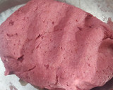 A picture of step 4 of Spinach Beets Ravioli with Minced Mushroom in Bachmel Sauce.