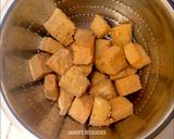 A picture of step 3 of Peppered Tofu(Awara).