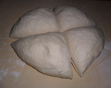 Foto del paso 7 de la receta: Pizza de muzzarella y aceitunas