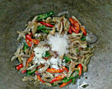 Foto langkah ke 5 dari resep Tumis Teri Bawang.