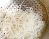 Foto langkah ke 1 dari resep Bihun Kuah Bakso Ikan.