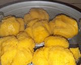 Foto langkah ke 8 dari resep 81.Bolu Kukus Mekar Labu Kuning.
