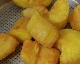 Foto langkah ke 5 dari resep Singkong Goreng part II.