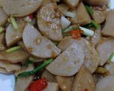 รูปขั้นตอนการทำที่ 5 ของ หมูยอผัดซอสหอย