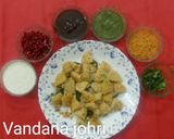 A picture of step 4 of हेल्दी चटपटी इडली चाट.