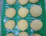 Foto langkah ke 8 dari resep Donat Labu Kuning Unicorn Tanpa Ulen 🍩🎃🦄.