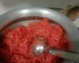 A picture of step 1 of Gajar halwa.