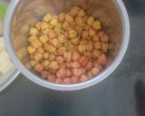 A picture of step 2 of Carrot and Beetroot Stuffed Kala Chana +Kachi Keri Paratha.