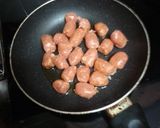 Foto del paso 3 de la receta: Huevos rotos con chistorra