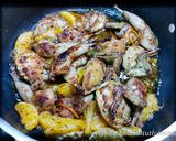 Foto del passaggio 5 della ricetta Quaglie Arrosto Saporite al Mandarino