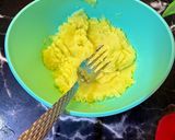 صورة لخطوة 4 من وصفة فطيرة بيض بالبطاطس صحية 🥔🥚 #دايت
